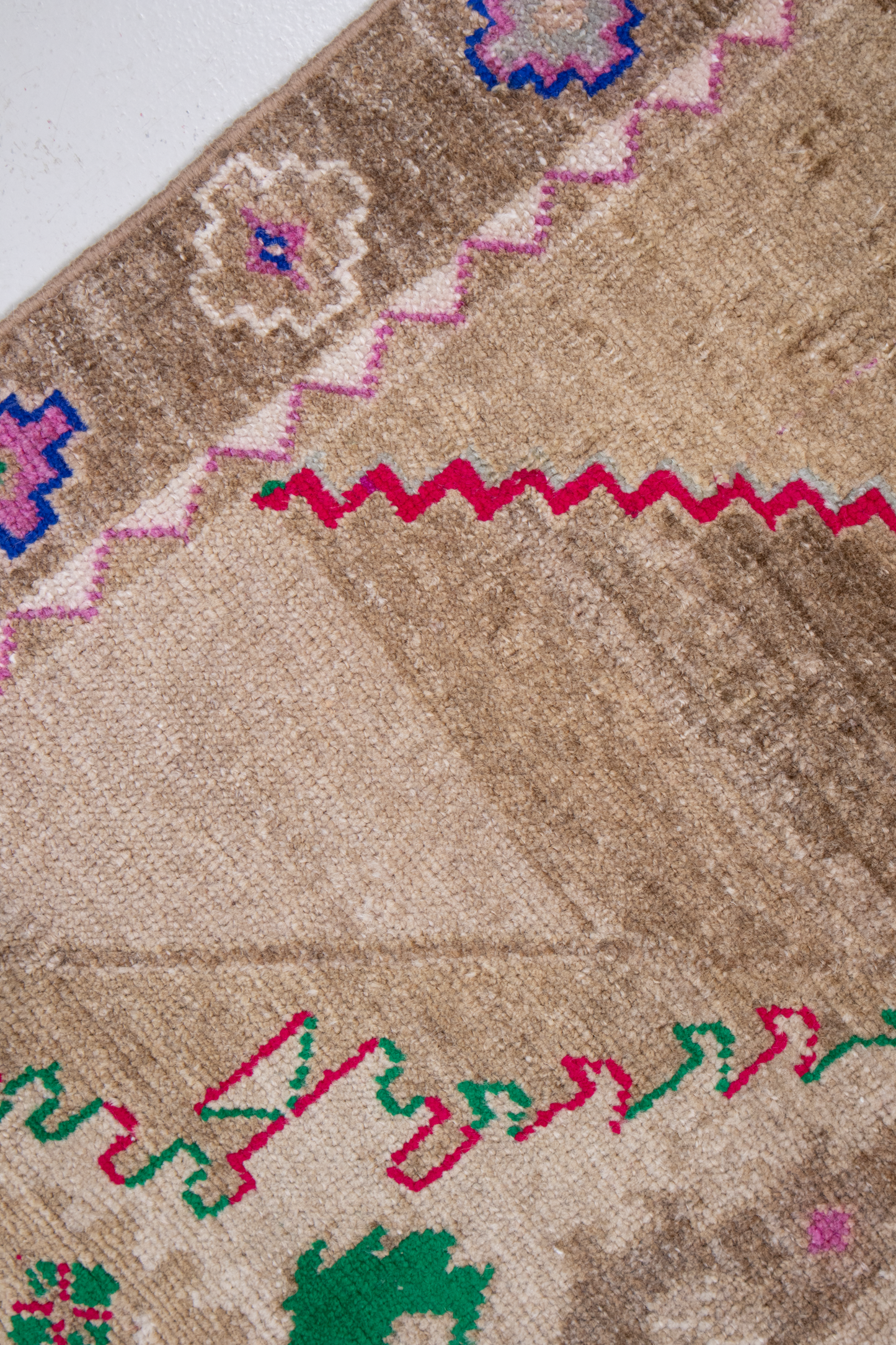 Vintage Turkish Rug - Heir Looms Vintage Rugs