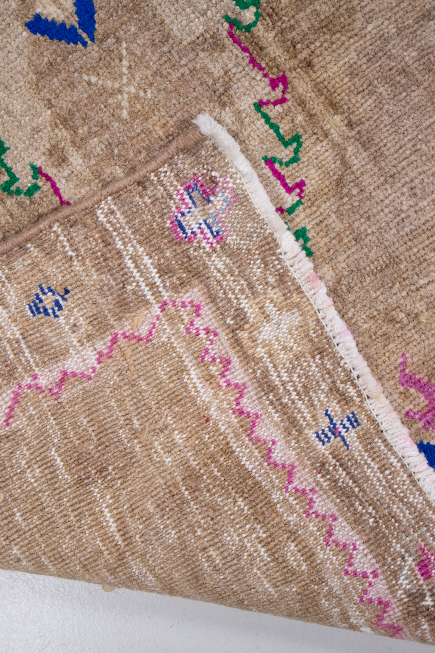 Vintage Turkish Rug - Heir Looms Vintage Rugs