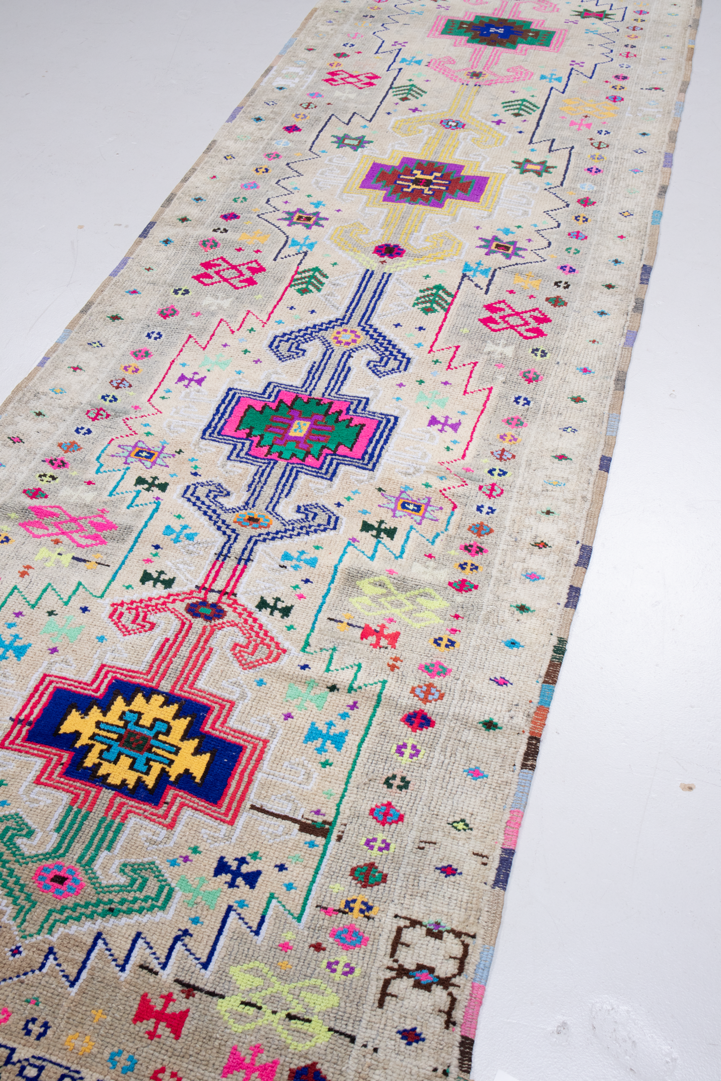 Vintage Herki Rug - Heir Looms Vintage Rugs